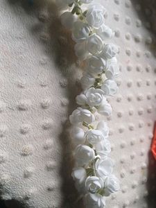 White Floral Hair Accessory