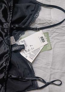 h&amp;m Black Lace Trim Cami Top