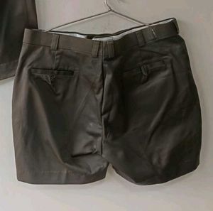 OLIVE GREEN SHORTS