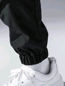 Men Cargo