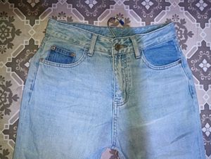 &#34;26 No.&#34;Light Wash Denim Jeans
