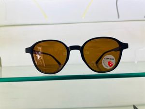 Round Polarized Sunglasses