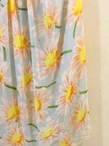 Floral Daisy Print Skirt