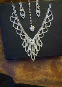 Stone Jewellery Set For Women