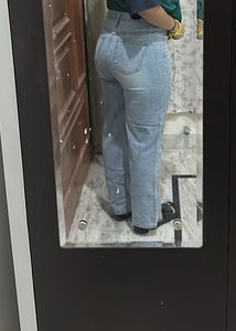 Wide Leg Jeans - Light Wash