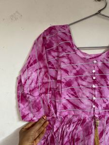 Naira Kurti