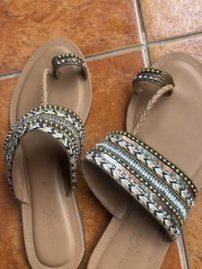 Trendy Glam Flats