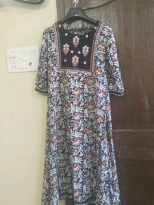 Elegant Floral Print Kurta