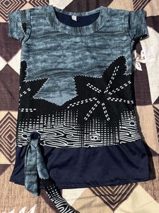 Unique Pattern Top