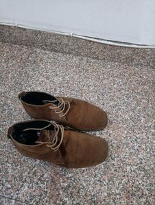 Stylish Suede Leather Boots + Spray Polish