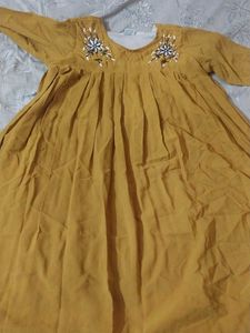 Top Solid Yellow Colour