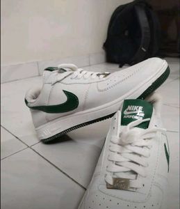 Nike Air Force Sneakers