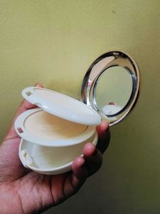 Glam21 Oil Control Pressed Powder