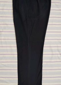 Men 38 Van Heusen Pant - Like New