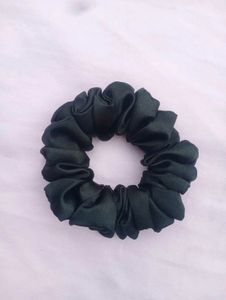 Satin scrunchie