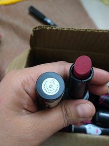 ELLE 18 Color Pops Lipstick