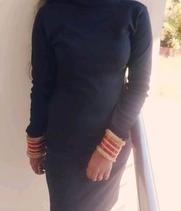 Black Colour Knee Length Dress Full Sleeves Turtle