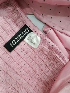 (514)Pink Polka Dot Tie-Front Crop Top