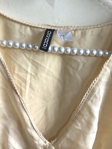 H&amp;M Balloon Sleeved Satin Blouse