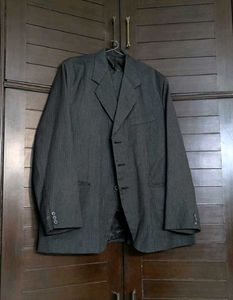 Men Fully Stitched Striped Formal Suit