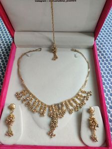 Gold Set With Tikka