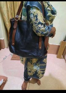 Leather Tote Handbag And Shoulder Beg