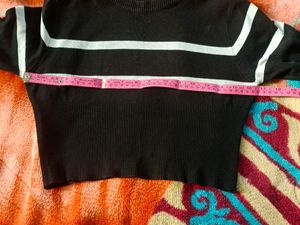 Korean Women Loose Thin Stripped Sleeve Knit Crop