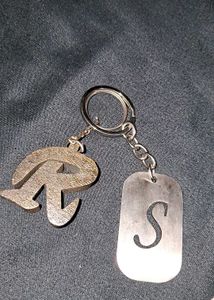 Keychain With Alphabet R And S☆