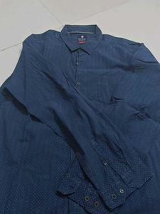 HITPLAY Blue Polka Dot Button-Down Shirt