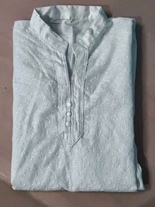 Elegant White Embroidered Kurta