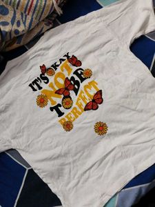 Trendy Graphic Print T-Shirt