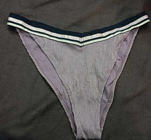 Ribbed Thong🖤 with Glitter Detail