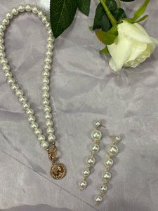 pearl earring and necklace combo