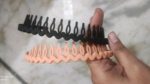 6pcs Pleastic Zig Zag Hairbands For Girls(7yr+)