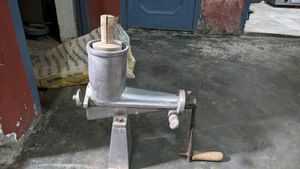 Manual mosambi Juice Machine