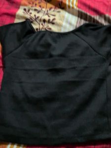 Black  Crop Top