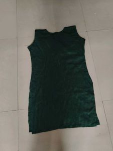 Lightweight Short Kurti With Sequin And Embroidery