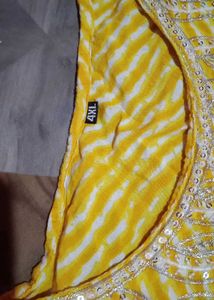 Yellow wuman kurta