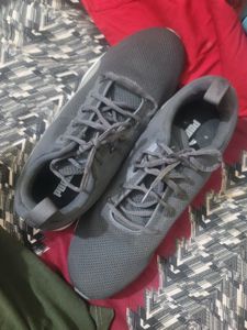 PUMA Sports Shoes