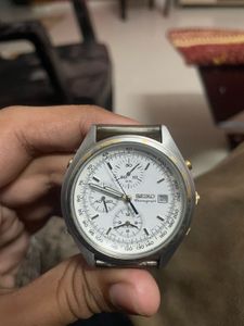 Seiko 7t32-7c60 Chronograph Watch