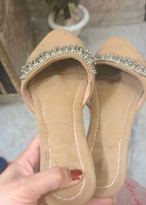New stylish jutti