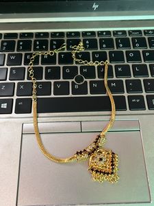 Gold Attigai
