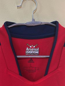 UNISEX ADIDAS T-SHIRT