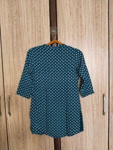 Sangria Navy Blue Printed Kurti (XS/S)