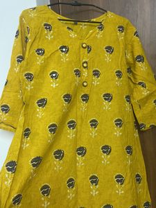 Beautiful Yellow Kurta With Mirror Work