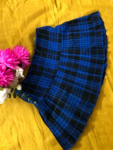 Very Cute Micromini Check Plated Skirt