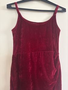 RED VELVET SLIT DRESS