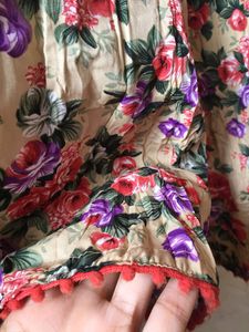 💥Price Drop💥.Floral Skirt