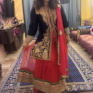 Embroidered Kurta Set