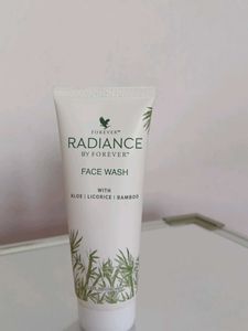 Forever Radiance Face Wash